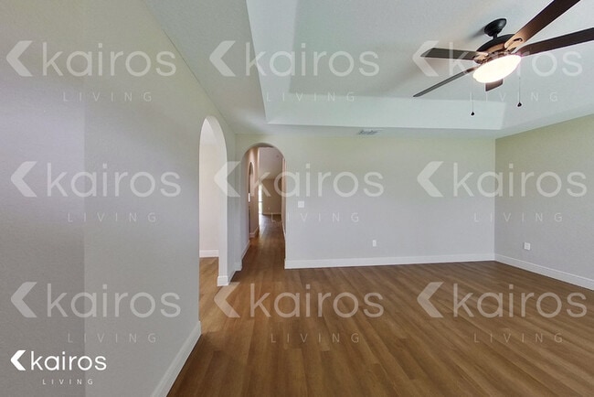 Building Photo - 14310 SW 28th Ave