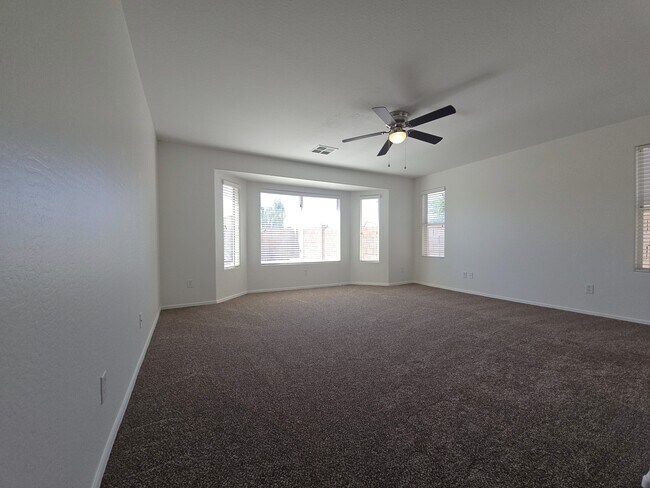 Building Photo - 31208 Cheyenne Dr