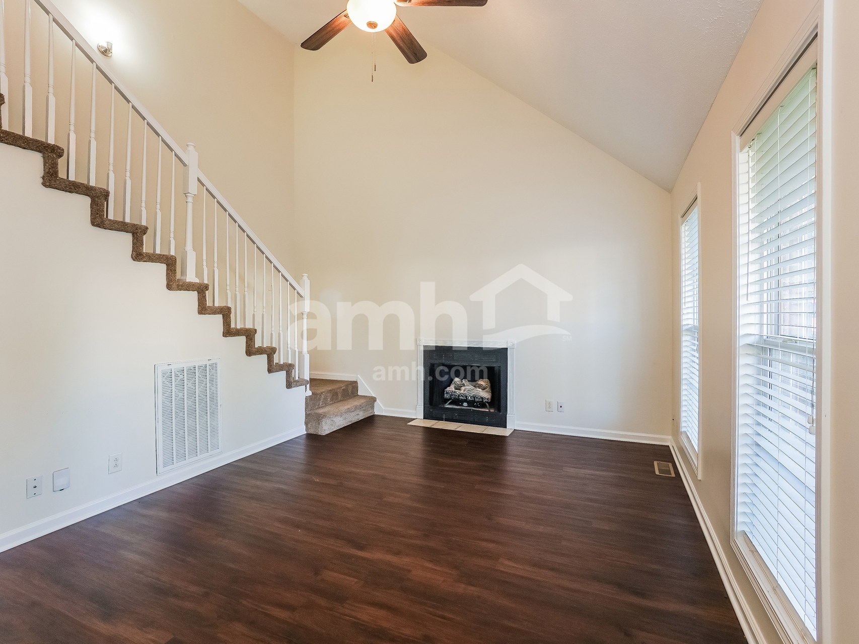 Building Photo - 1756 Hazelwood Rd