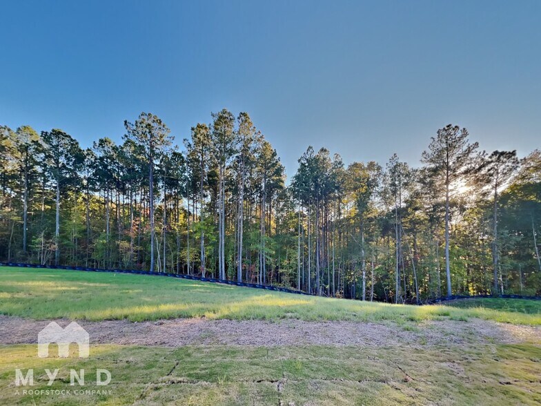 Building Photo - 371 Ivy Bank Dr