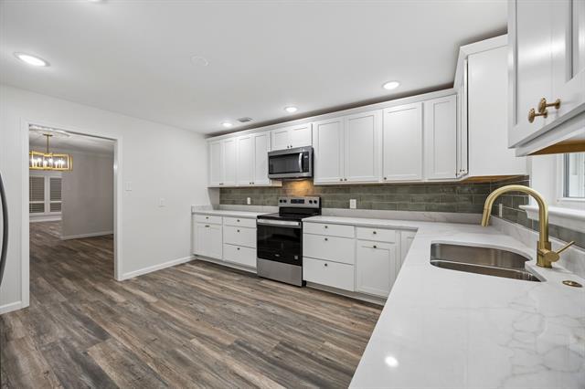 Building Photo - 6234 Bandera Ave