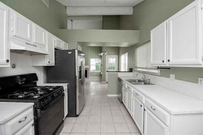 Building Photo - 20534 Cocoplum Dr