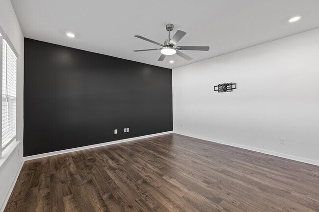 Building Photo - 539 S Lincoln St