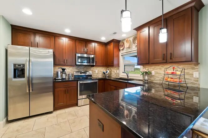 Building Photo - 1808 Trellis Ln