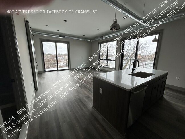 Building Photo - 120 S Broadway St