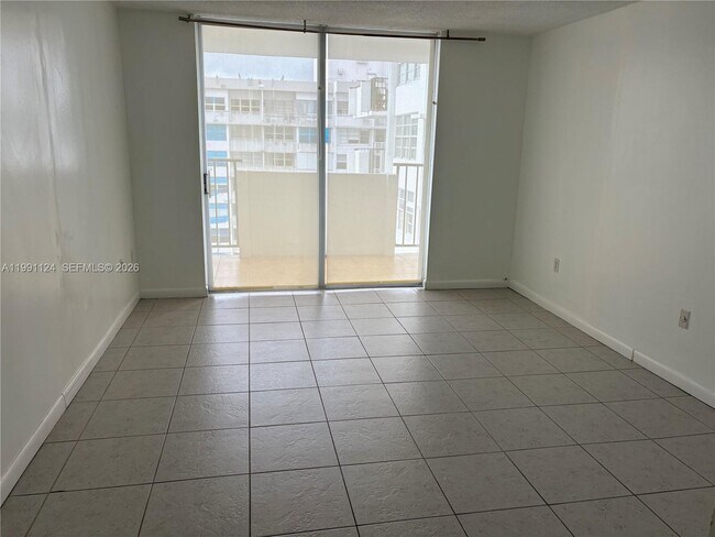 Building Photo - 2750 NE 183rd St