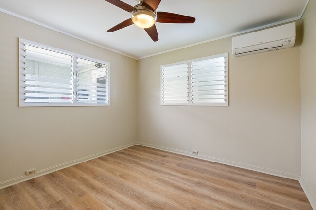 Building Photo - Kailua, Charming 3-Bed, 2-Bath with Swimmi...