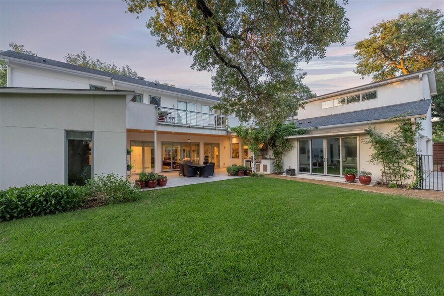 Building Photo - 5624 Melshire Dr