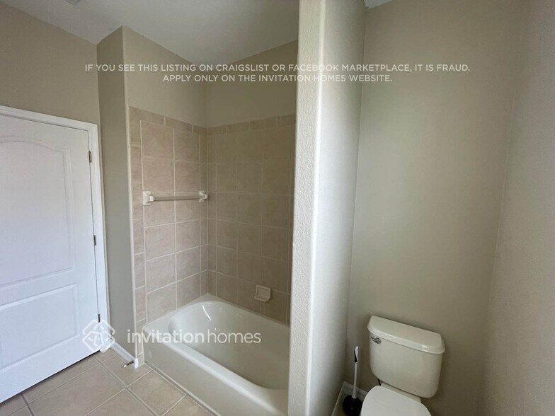 Building Photo - 2183 Chenille Ct
