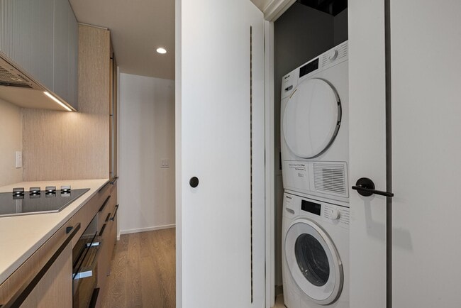 Building Photo - Brand New Luxury Studio at Park Ward Village | Ward Village