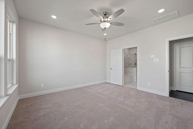 Building Photo - 10643 Downy Cup Dr