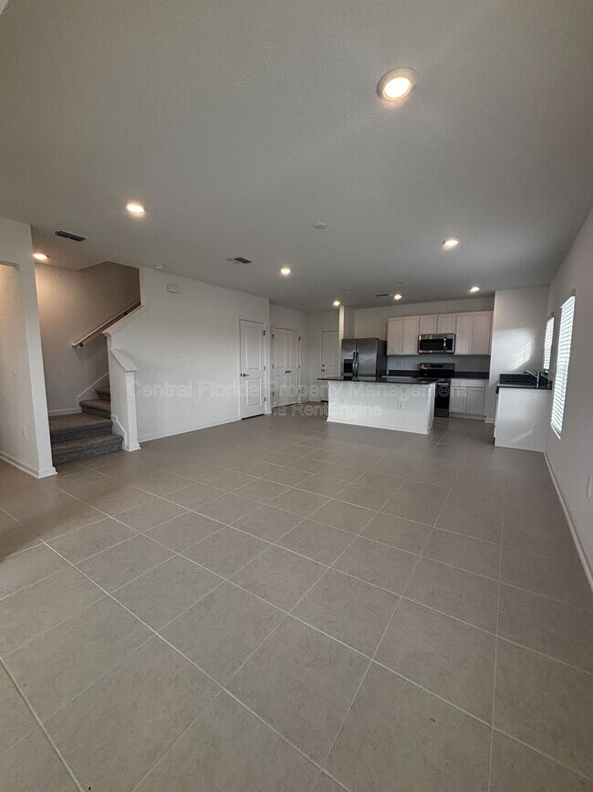 Building Photo - 7370 Summer Ivy Aly