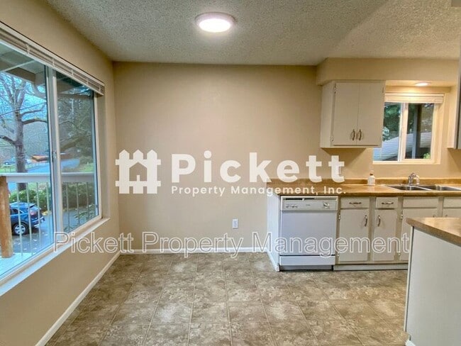 Building Photo - 11660 Schold Rd NW