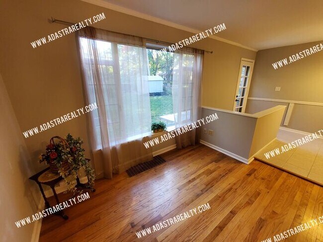 Building Photo - 4 Bedroom 2 Bath Ranch in Prairie Village-Coming SOON!!