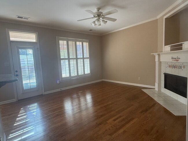 Building Photo - 481 Glenogle Ln