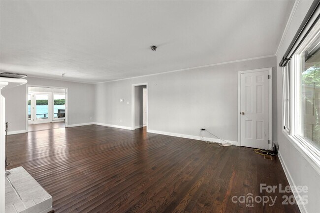 Building Photo - 5006 Kiser Island Rd