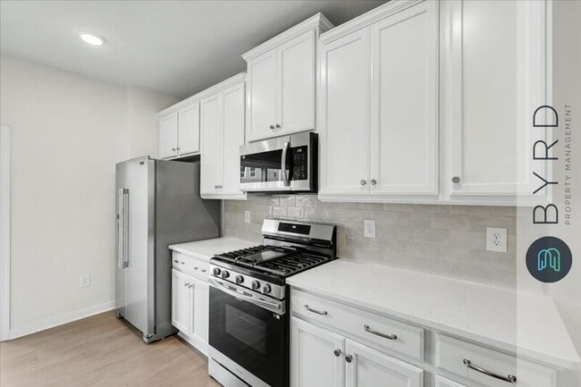 Building Photo - 231 Golden Haze Aly