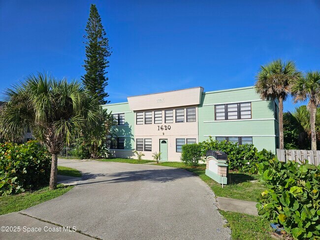 Primary Photo - 1630 S Atlantic Ave