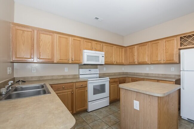 Building Photo - 1145 Ballina Way