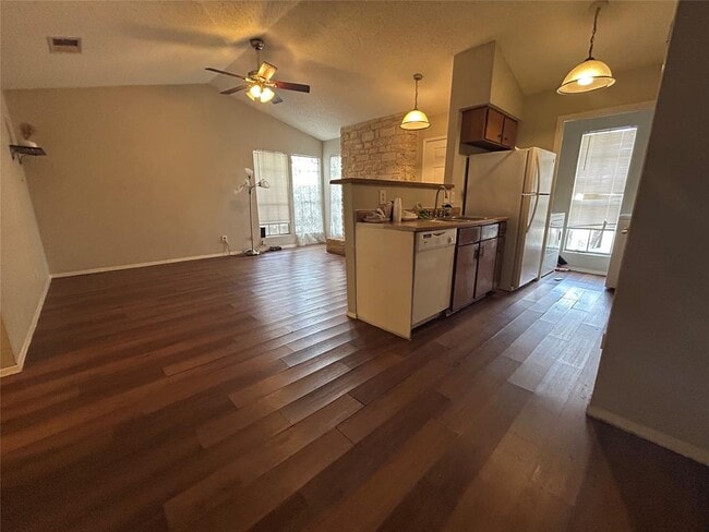 Building Photo - 10440 Doc Holliday Trail