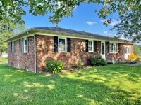 Building Photo - 9450 Singleton Rd