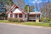 Building Photo - 1403 Goehler Rd SE