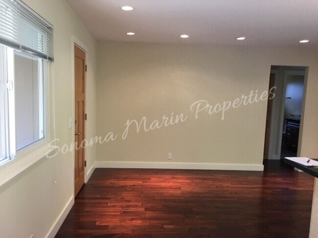 Building Photo - Great 3br/2ba Rincon Valley Home ~ Sonoma ...