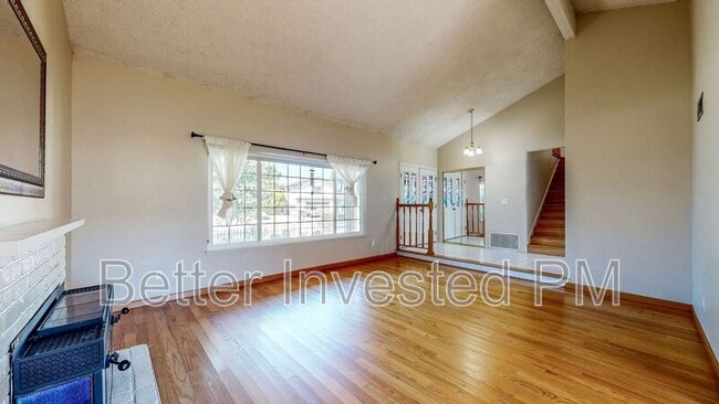Building Photo - 848 Sprucewood Ct