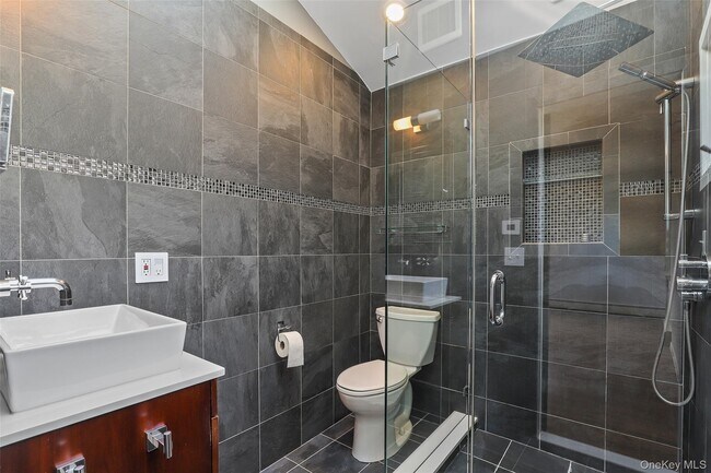 Building Photo - 9 Peter Beet Dr