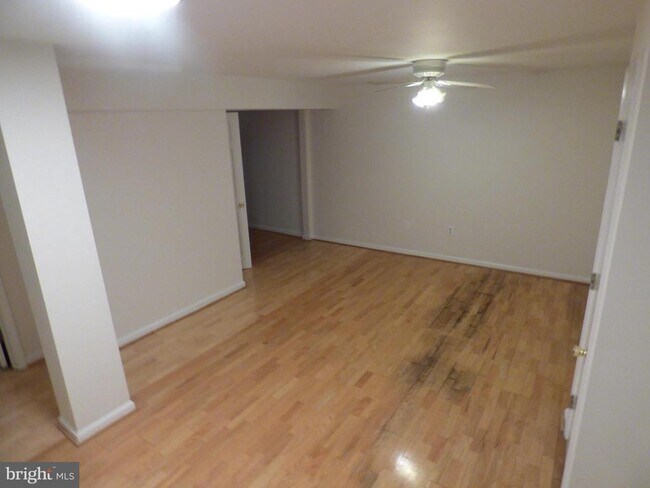 Building Photo - 13422 Country Ridge Dr