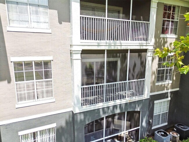 Building Photo - 9405 Crescent Loop Cir