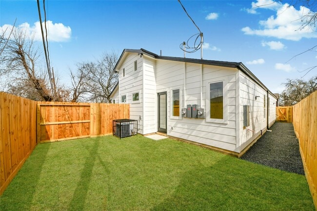 Building Photo - 5201 Fairchild St