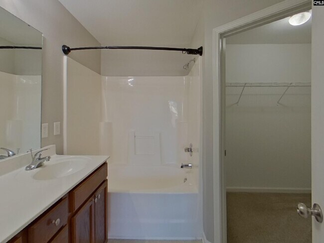 Building Photo - 420 Hedge Grove Ln