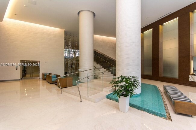 Building Photo - 18201 Collins Ave