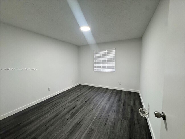 Building Photo - 15067 SW 103rd Terrace