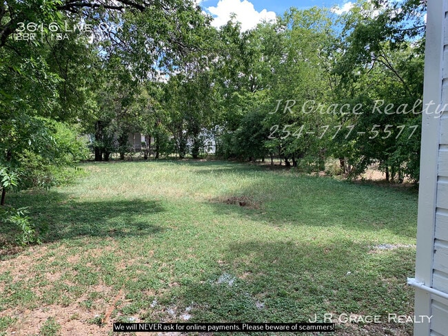 Building Photo - 3616 Live Oak