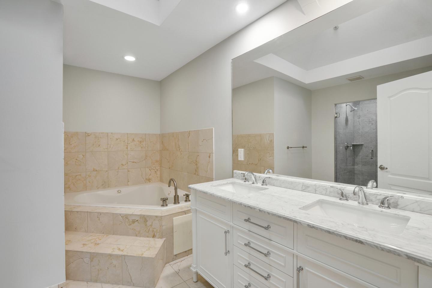 Building Photo - Modern & Spacious Rental in the Heart of Washington, DC!