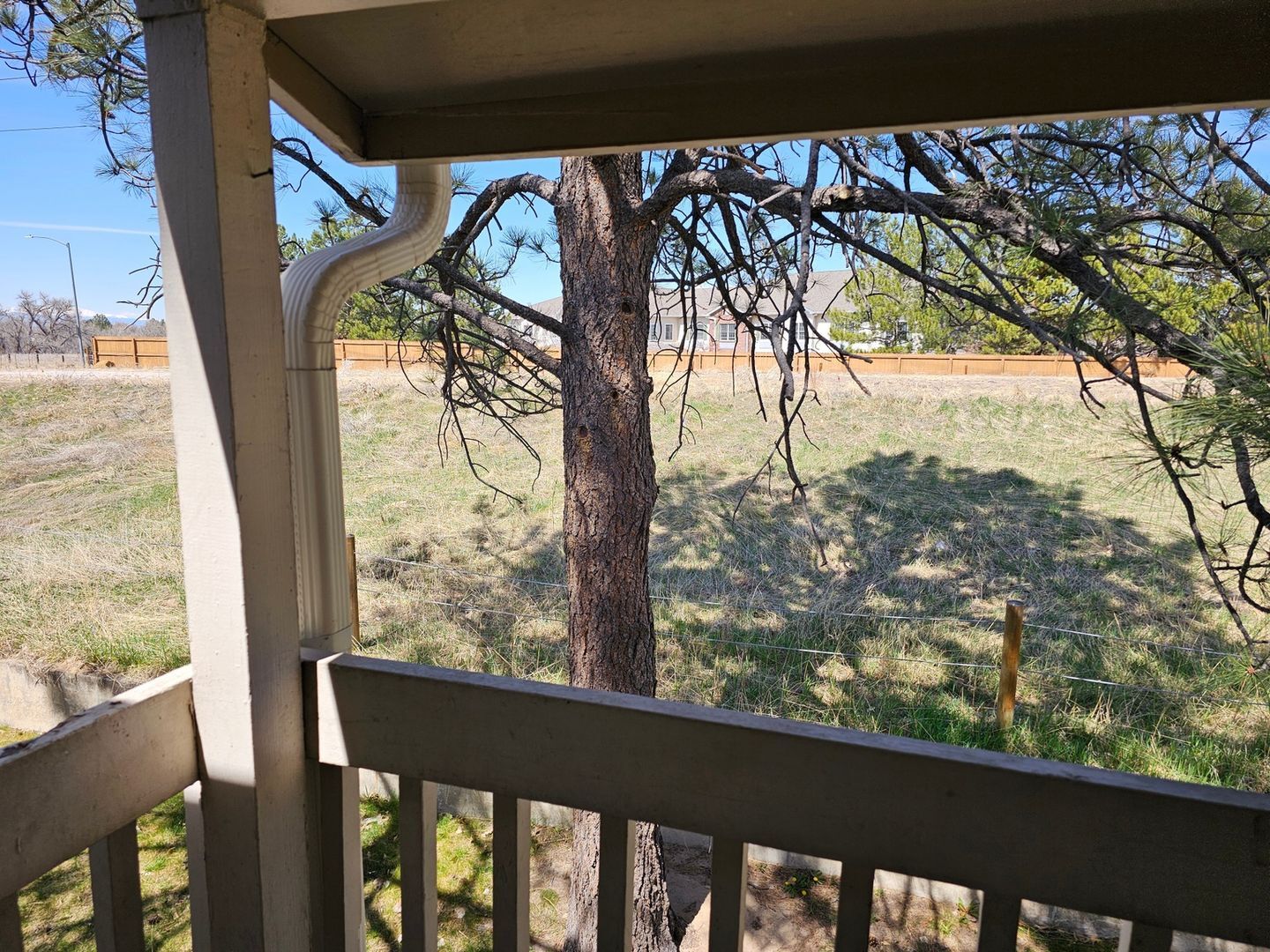 Building Photo - 1960 S Xanadu Way