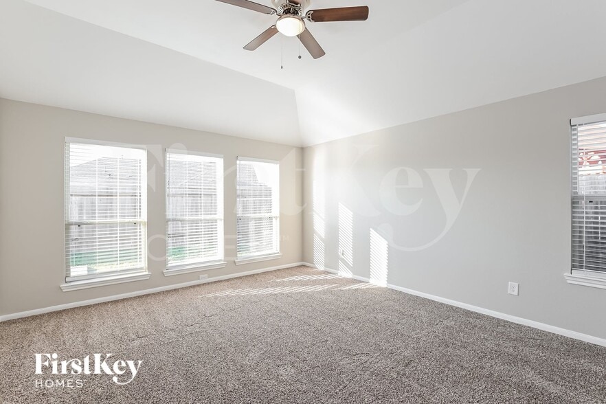 Building Photo - 31206 Harmony Falls Ct