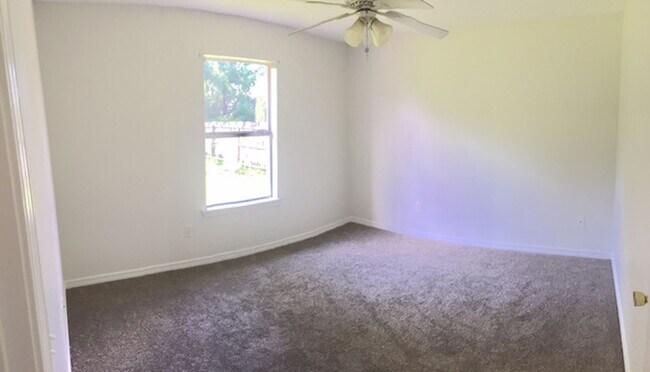Building Photo - 4266 Lancaster Dr