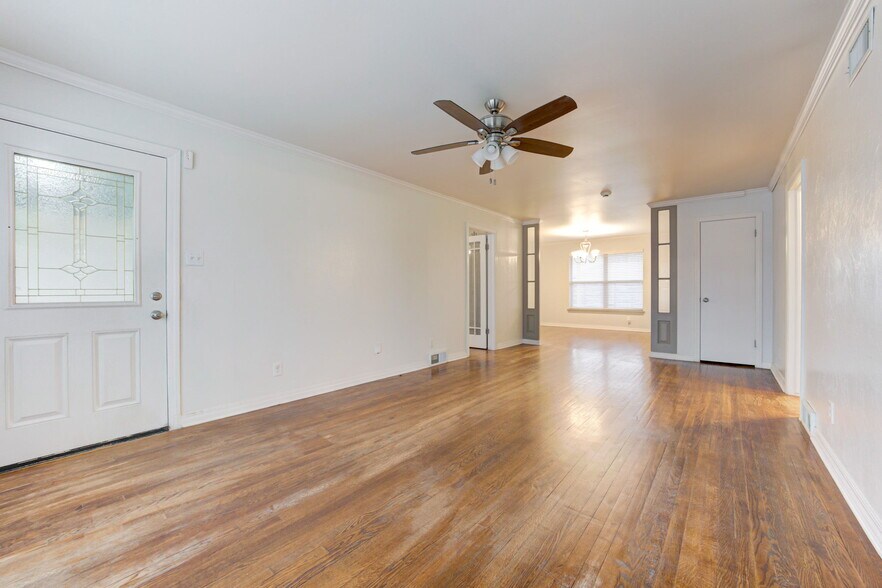 Building Photo - 4121 NW 20th St