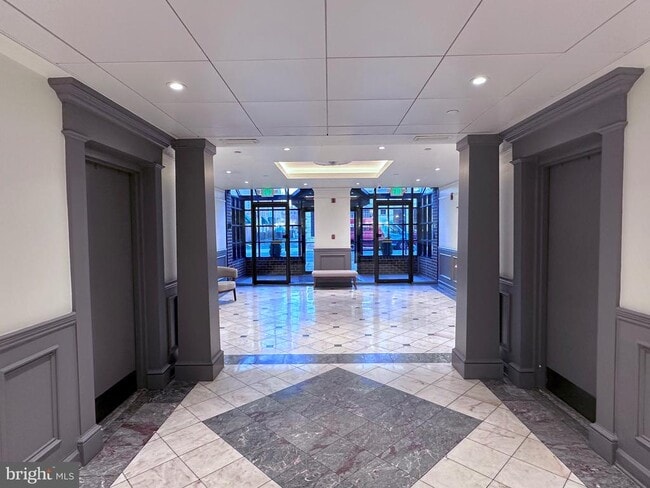 Building Photo - 1600 Prince St