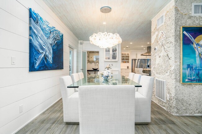 Building Photo - 113-112 12th Ave