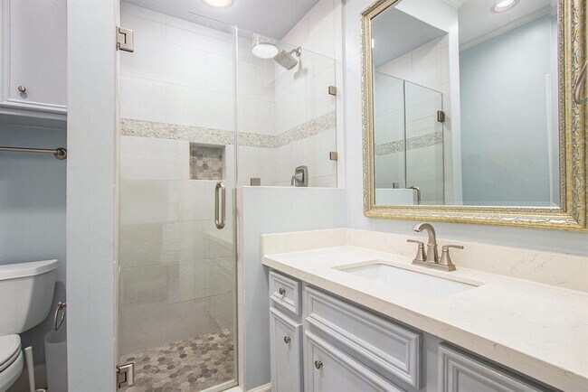 Building Photo - 807 Spear Point Cove