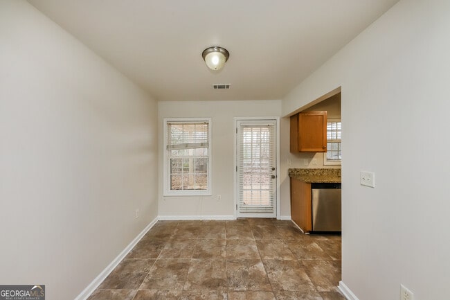 Building Photo - 102 Rocky Branch Way