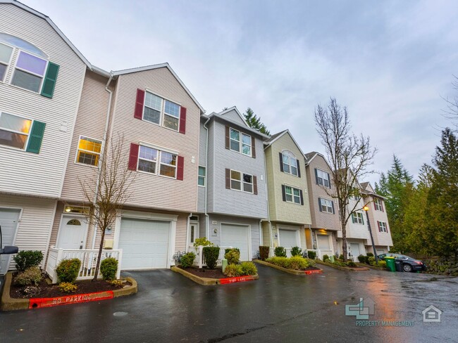 Building Photo - Murrayhill 2 Bd/2.5 Bth Townhome near Nike...