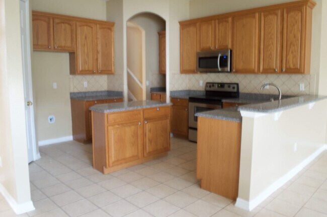Building Photo - 6220 Hedgesparrows Ln