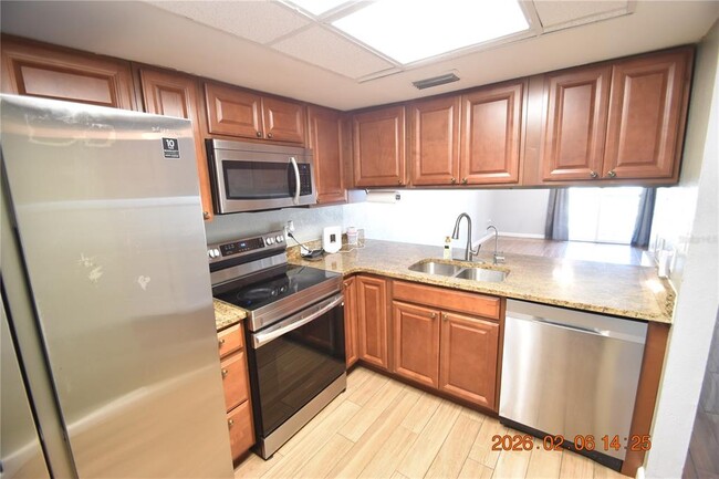 Building Photo - 5052 Terrace Club Ln