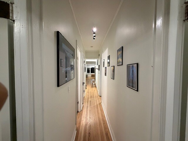 Building Photo - 3349 W Eastwood Ave