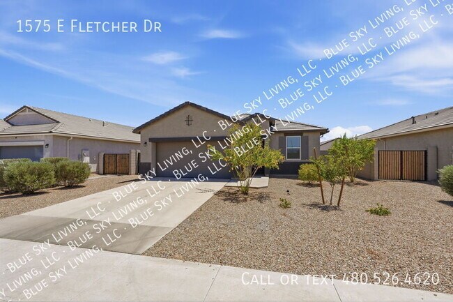 Building Photo - 1575 E Fletcher Dr